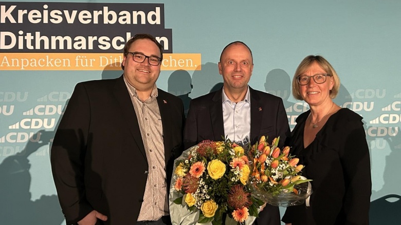 Andreas Hein mit Christian Poltrock und Petra Nicolaisen